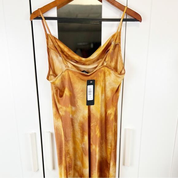 Bebe NWT Watercolor Tie Dye Satin Cowl Neck Slip Midi Dress in Tan Size Large - Picture 6 of 7